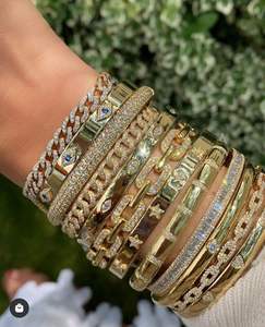 Bracelets carrés en or jaune 10 carats sertis de diamants en moissanite de qualité supérieure pour unisexe, bracelets en moissanite hip-hop en provenance d'Inde - Product Image 2