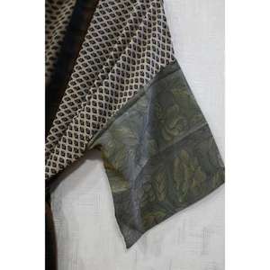 Kimono Largo Vintage de Seda con Parches, Estilo Boho, Hecho a Mano, Estampado - Product Image 4