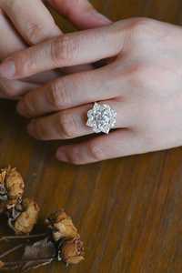 Bague en or massif 18 carats avec diamant de laboratoire taille coussin 2,00 carats VS1, style floral, multi-formes, pour demande en mariage, cadeau pour amoureux - Product Image 2