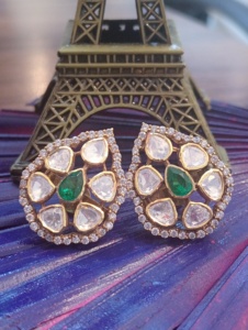 Boucles d'oreilles clous en doublet vert et moissanite polki, bijoux pour mariée indienne, boucles d'oreilles clous en argent plaqué or pour femmes - Product Image 4