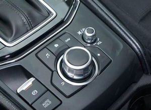 Mazda CX-5 2.0L Automatique FWD SUV 2025, Toit ouvrant, Jantes en alliage de 17 pouces, Pack Smart Pro, Édition 100e anniversaire, Stock disponible - Product Image 5