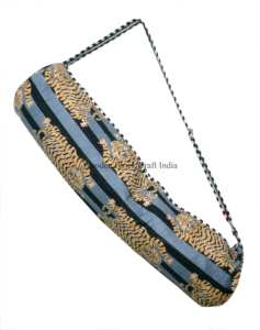 Bolsa de yoga plegable hecha a mano, ecológica, de algodón, con estampados modernos de animales, ligera, duradera, con correa ajustable. - Product Image 1