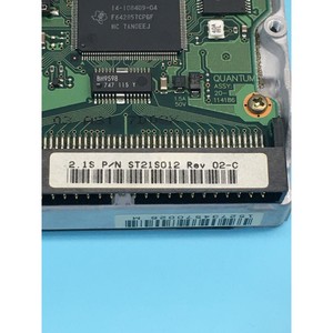 QUANTUM ST21S012 REV. 02-C, DISCO DURO AMAT - Equipo y Piezas de Semiconductores de Confianza de Marca Global - Product Image 3