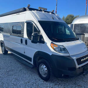 Winnebago Roam 59RA VAN - Product Image 1