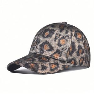 Nouvelle Arrivée Automne Hiver 2025 – Casquette de Baseball Épaisse Brillante à Imprimé Léopard pour Femme Tendance et Tenue d'Extérieur - Product Image 1