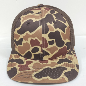 Gorra Deportiva Tipo Trucker con Logotipo Bordado en 3D Personalizado, Gorra de Papá Estructurada, Lona de Mezclilla de Alta Calidad, Diseño Clásico de Dos Tonos con Puntos de Leopardo - Product Image 2