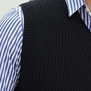 Suéter de punto para hombre, azul oscuro, con cuello en V, con capucha, antipilling, manga regular, ribete acanalado en contraste, lana, otoño - Product Image 2
