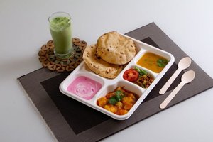 5-Compartment Eco Meal Plate Microwave-Safe Disposable Food <b>Tray</b> for Restaurant Takeaway, Catering, Snacks & Lunch - Product Image 1