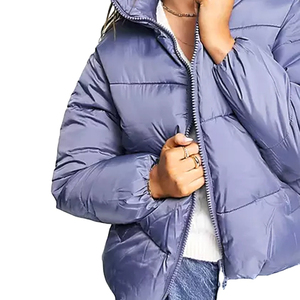 Wholesale Women Cropped Puffer Jacket Winter Outdoor <b>Waterproof</b> Quilted Women Puffer Jacket - Product Image 4