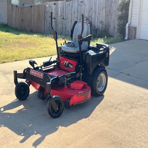 Tondeuse autoportée à braquage zéro Gravely de 52 pouces avec moteur de 23 CV offrant un contrôle de coupe exceptionnel et des performances à haute vitesse - Product Image 3