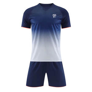 Ensemble d'uniformes de football personnalisés, tissu de haute qualité, respirant et léger, adapté aux entraînements des équipes - Product Image 1