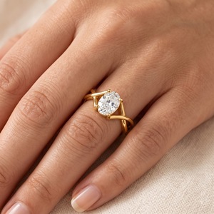 Elegant Oval Cut Solitaire Diamond <b>Ring</b> 14K Yellow Gold <b>Rhodium</b> IGI Certified Modern Split Shank Engagement <b>Ring</b> OEM/Customized - Product Image 3