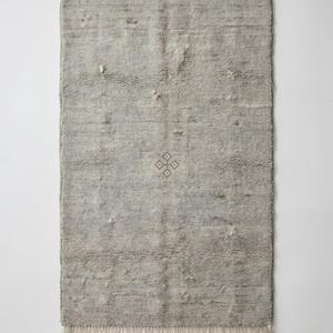 Tapis d'intérieur classique en laine florale fait main de qualité supérieure, tapis à poils ras doux et texturés pour chambre à coucher et décoration intérieure - Product Image 1