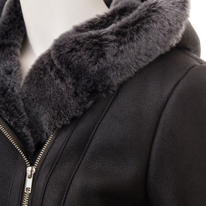 Veste à capuche en cuir noir sur mesure pour femme avec garniture en fourrure, fermeture éclair, manches longues, manteau d'hiver - Product Image 2
