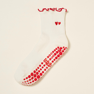 Calcetines Antideslizantes con Logotipo Personalizado, Corazones Rojos y Puño con Volantes para Uso Casual, Calcetines de Algodón hasta el Tobillo para Verano - Product Image 1