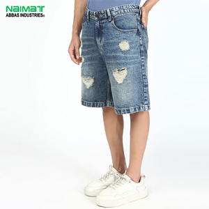 Pantalones Cortos de Mezclilla para Hombre, Color Azul Claro, Bordados, Desgastados, Corte Holgado, Estilo Casual, de Algodón, para Verano, Estilo Urbano - Product Image 1