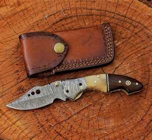 Cuchillo Plegable de Acero de Damasco SHARP POINT TRADES con Hoja de Borde Recto, Apertura con Perilla, Mango de Madera, Diseño Artístico, OEM - Product Image 6