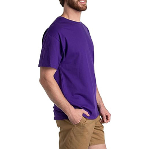 T-shirt pour homme, couleur unie violette, manches courtes, col rond, coupe classique, décontracté, 100% coton jersey tricoté, design uni - Product Image 2
