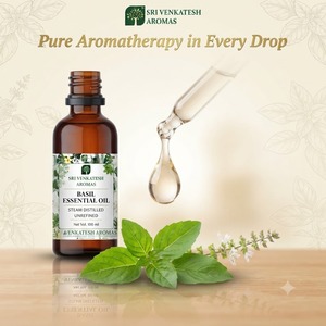 Basil <b>Essential</b> <b>Oil</b> Steam Distilled Botanical <b>Oil</b> for Cosmetic Fragrance Personal Care Formulations Bulk Supply OEM ODM Export - Product Image 1