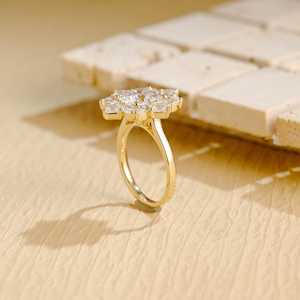 Bague en or massif 18 carats avec diamant de laboratoire taille coussin 2,00 carats VS1, style floral, multi-formes, pour demande en mariage, cadeau pour amoureux - Product Image 3