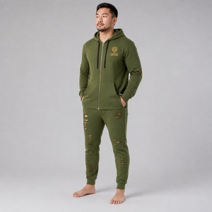 Survêtement décontracté conçu avec un tissu respirant, une coupe confortable et une mobilité flexible pour un style de vie décontracté et actif. - Product Image 5