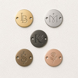 Logo métallique personnalisé pour sacs — Étiquette de marque gravée en alliage de zinc pour chaussures, vêtements, sacs et maillots de bain, émaillée ou unie, vente en gros - Product Image 3