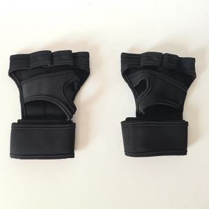 Guantes de Gimnasio Antideslizantes de Silicona para Cross Training, Guantes de Neopreno para Levantamiento de Pesas con Soporte para Muñeca, Venta al Por Mayor - Product Image 2
