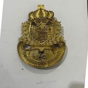 Ceci est une plaque shako impériale autrichienne (autro-hongroise) pour le 4e régiment d'artillerie. - Product Image 5