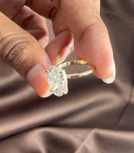 Bague en or avec diamant de laboratoire taille ovale, certifié IGI, couleur D, unisexe - Product Image 2