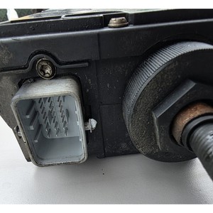 อะไหล่รถยนต์มือสอง ใช้ได้กับ Opel 49900-11000 ตัวกระตุ้นเบรกมือไฟฟ้า EPB ผ่านการทดสอบแล้ว อะไหล่รถยนต์เกาหลี - Product Image 5