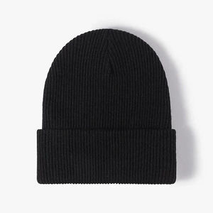 Bonnet en tricot personnalisé avec logo, en acrylique, à revers, pour l'hiver, pour marques de streetwear, fournisseur en gros, faible MOQ - Product Image 5