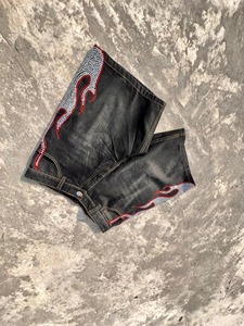 Shorts en jean tissé décontractés pour homme, noirs, style Y2K, hip-hop, baggy, cloutés, avec strass et impression numérique flamme - Product Image 5