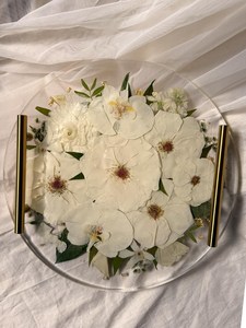 Resin <b>Circle</b> <b>Tray</b> with Preserved Bridal Bouquet Flowers Wedding Resin Serving <b>Tray</b> Single Piece With extra Premium Quality - Product Image 2