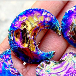 เครื่องประดับอัญมณีแกะสลักจากแก้วคริสตัลรูปพระจันทร์เสี้ยว ดวงดาว และหัวใจเคลือบออร่าออบซิเดียน ยอดนิยม ดีไซน์ทันสมัย สไตล์ศาสนา - Product Image 3