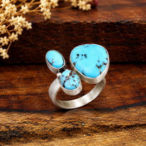 Anillo de Turquesa Azul Estilo Suroeste, Anillo con Gema, Diseño de Joyería Boho Occidental Hecho a Mano para Mujer - Product Image 2