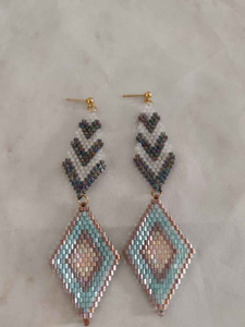 Pendientes de Mariposa Hechos a Mano con Cuentas, Modernos, para Boda, con Bordado - Product Image 5