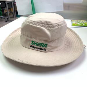 Chapeau de randonnée personnalisé avec logo, style Boonie à large bord et cordon de menton brodé, idéal pour cadeau d'entreprise, faible MOQ, fabriqué en Thaïlande - Product Image 6