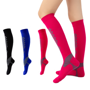 Chaussettes de compression montantes en nylon pour l'entraînement et le sport, techniques tricotées, style décontracté, pour hommes et femmes - Product Image 2