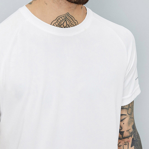 Camiseta de Hombre Unisex de Algodón 100% Tejido Sólido, Personalizada con Logotipo, Venta al Por Mayor OEM, Secado Rápido y Transpirable - Product Image 6