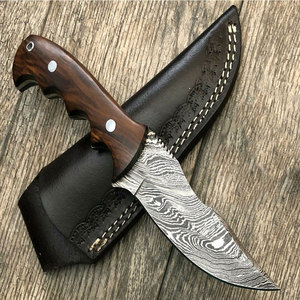 Cuchillo de Caza Tradicional de Acero de Damasco Hecho a Mano con Funda de Cuero, Herramienta Utilitaria para Campismo al Aire Libre, Diseño Clásico, Artículo de Regalo - Product Image 5
