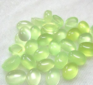 Cabujones ovalados de prehnita natural, chalcedonia de color verde, lisos, disponibles en todos los tamaños, para la fabricación de joyería. - Product Image 6