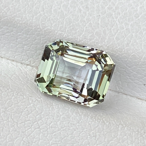 Colgantes de Tanzanita Esmeralda Certificada de 2.87 Quilates, Corte Octogonal, Verde Bio Lustre, Facetada, Sin Calentar, Zoisita Tratada, Gemas Sueltas - Product Image 1