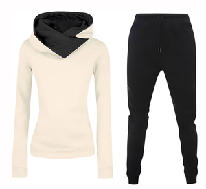 Ensemble de survêtement deux pièces personnalisé pour femme, idéal pour le sport, la gym et le jogging, vêtements de sport imprimés, services OEM disponibles à la vente - Product Image 1