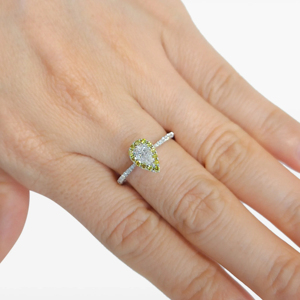 Bague de fiançailles en diamant taille poire, or massif 18 carats, style goutte d'eau classique pour femme, bijoux fins - Product Image 1