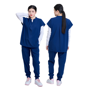 Vêtements médicaux d'hôpital très demandés : Ensembles de blouses médicales tendance en rayonne/PE/spandex pour femmes infirmières, coupe large, faible MOQ/échantillon gratuit - Product Image 1