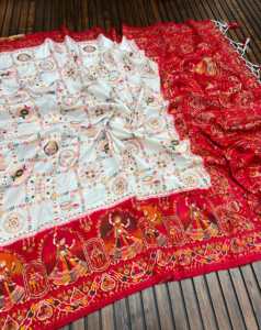 ผ้าส่าหรีสีสันสดใสแบบ 2 มิติ ดีไซน์เนอร์แฮนด์เมด พร้อมเสื้อคลุมสีตัดกันที่ปลายผ้าส่าหรี ประดับพู่ห้อยแฟนซีทำมืออย่างประณีต - Product Image 3