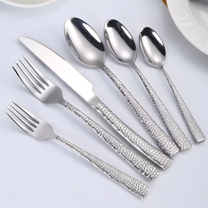 Ensemble de couverts en acier inoxydable martelé, design spécial forgé, largement utilisé pour les mariages, avec poignée robuste et durable - Product Image 1