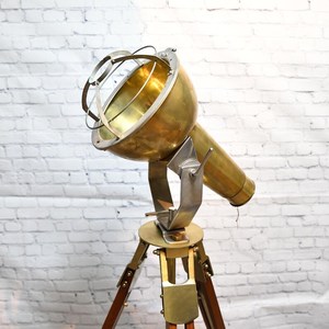 Projecteur industriel réglable en aluminium Hs Husnain Crafts Modèle 791, sur trépied métallique, personnalisable, pour recherche marine, à focalisation optimisée, le plus vendu - Product Image 4