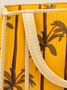 Bolso Tote Acolchado de Algodón Amarillo con Estampado de Leopardo, Cierre de Cremallera, Asas Ligeras a Rayas - Product Image 5