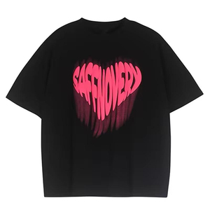 Camiseta Negra Oversize de Algodón para Hombre, Manga Corta, Cuello Redondo, Estilo Urbano, con Estampado Gráfico y Letras Rosas en la Parte Delantera - Product Image 1